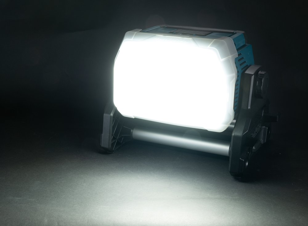 Difusor de Luz Makita GM00002286 herramienta batería - Imagen 3