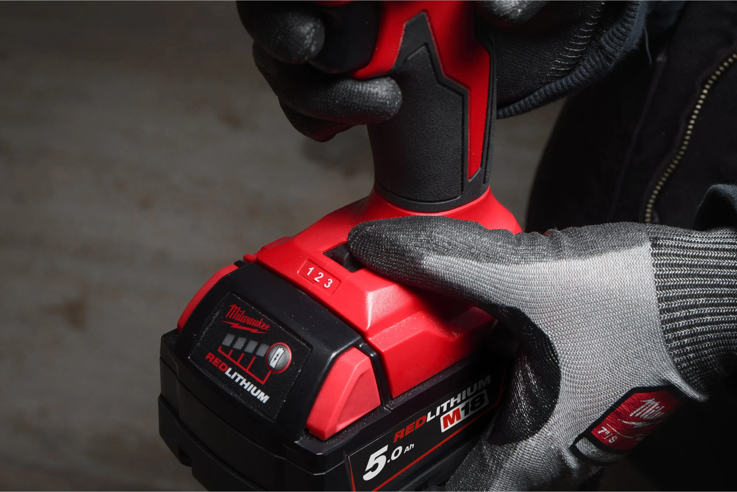 Milwaukee 4933500533 M18 BLHSB-502 Soplador con bateria y cargador - Imagen 7