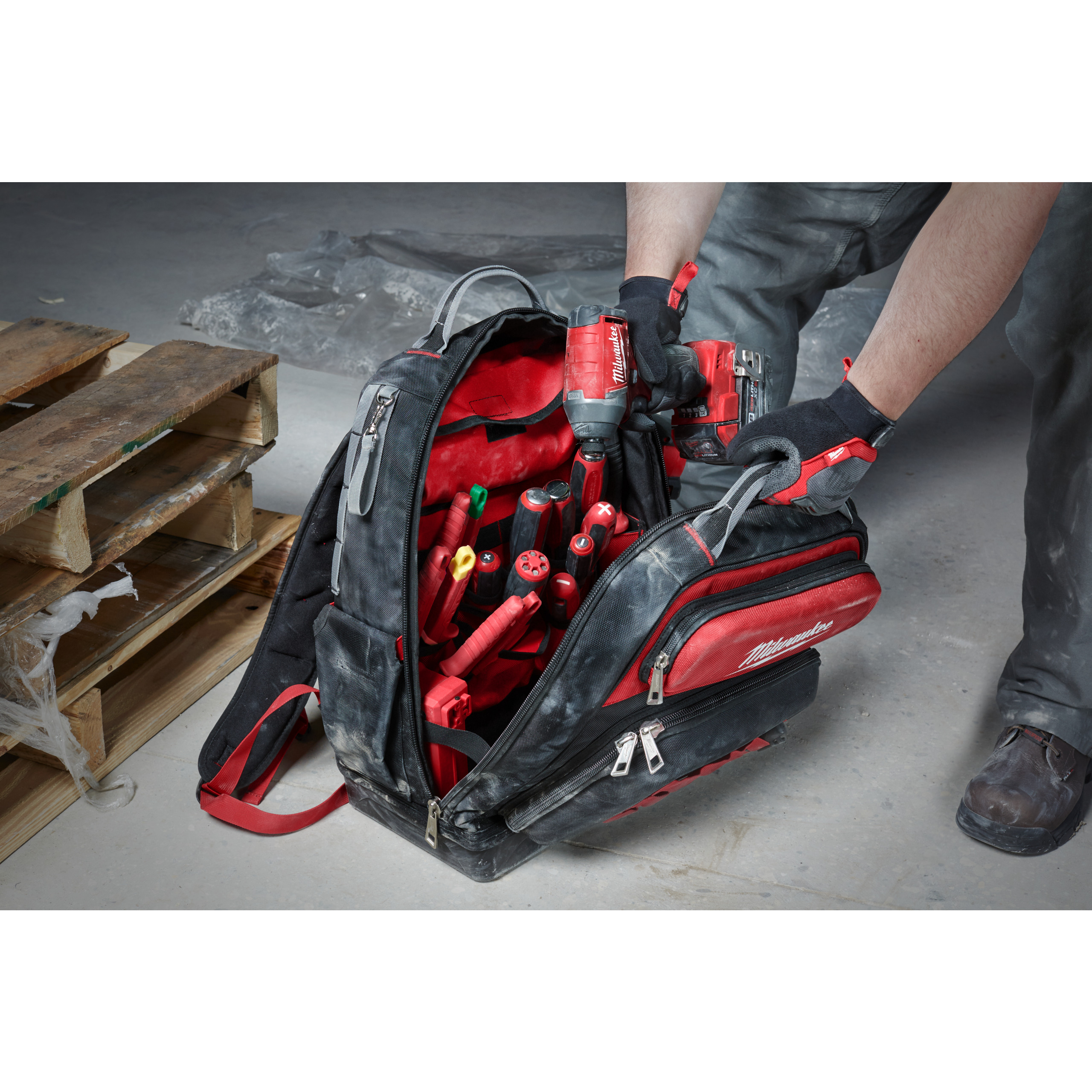 Mochila jobsite HD con bolsillos Ultimate Jobsite Backpack Milwaukee - Imagen 3