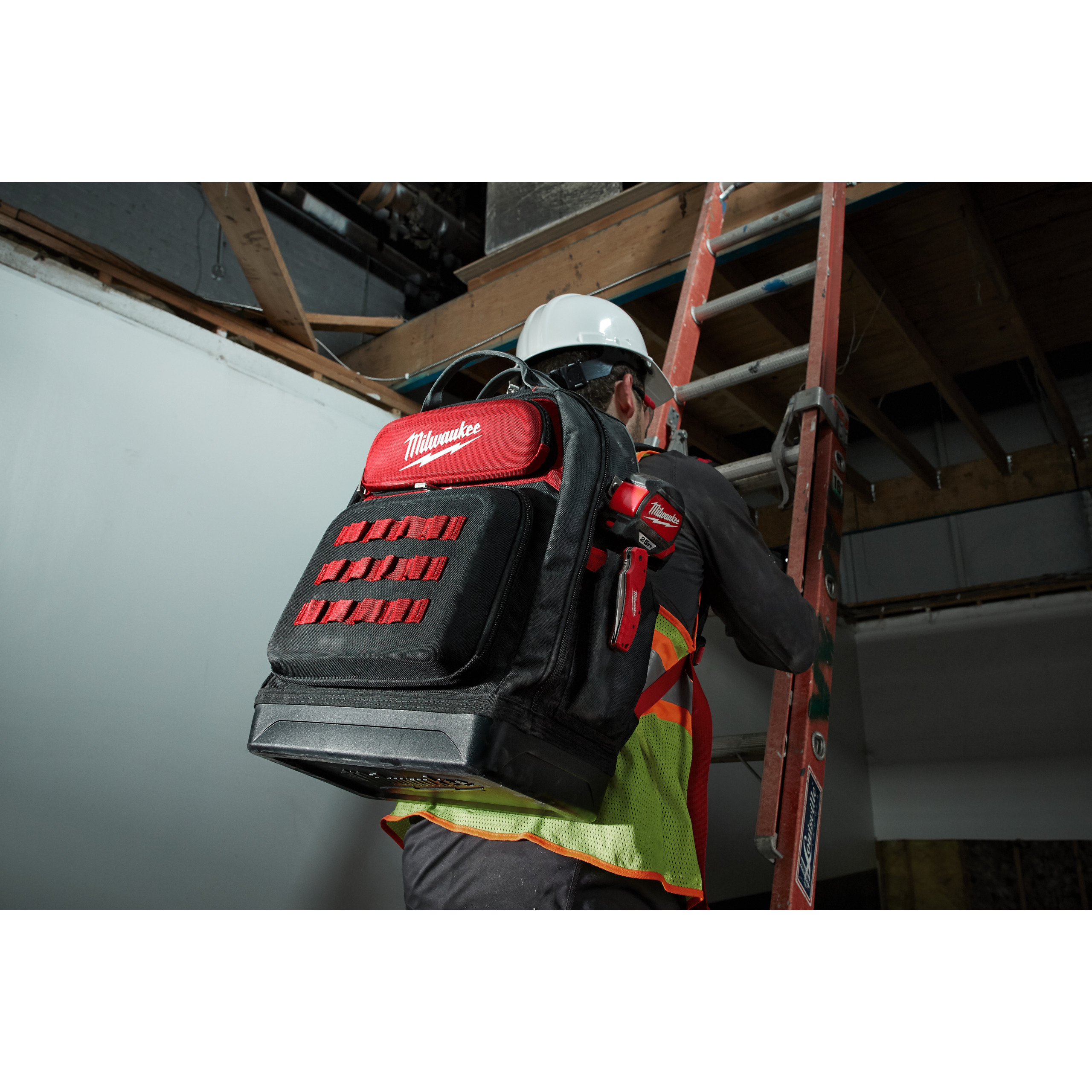 Mochila jobsite HD con bolsillos Ultimate Jobsite Backpack Milwaukee - Imagen 4