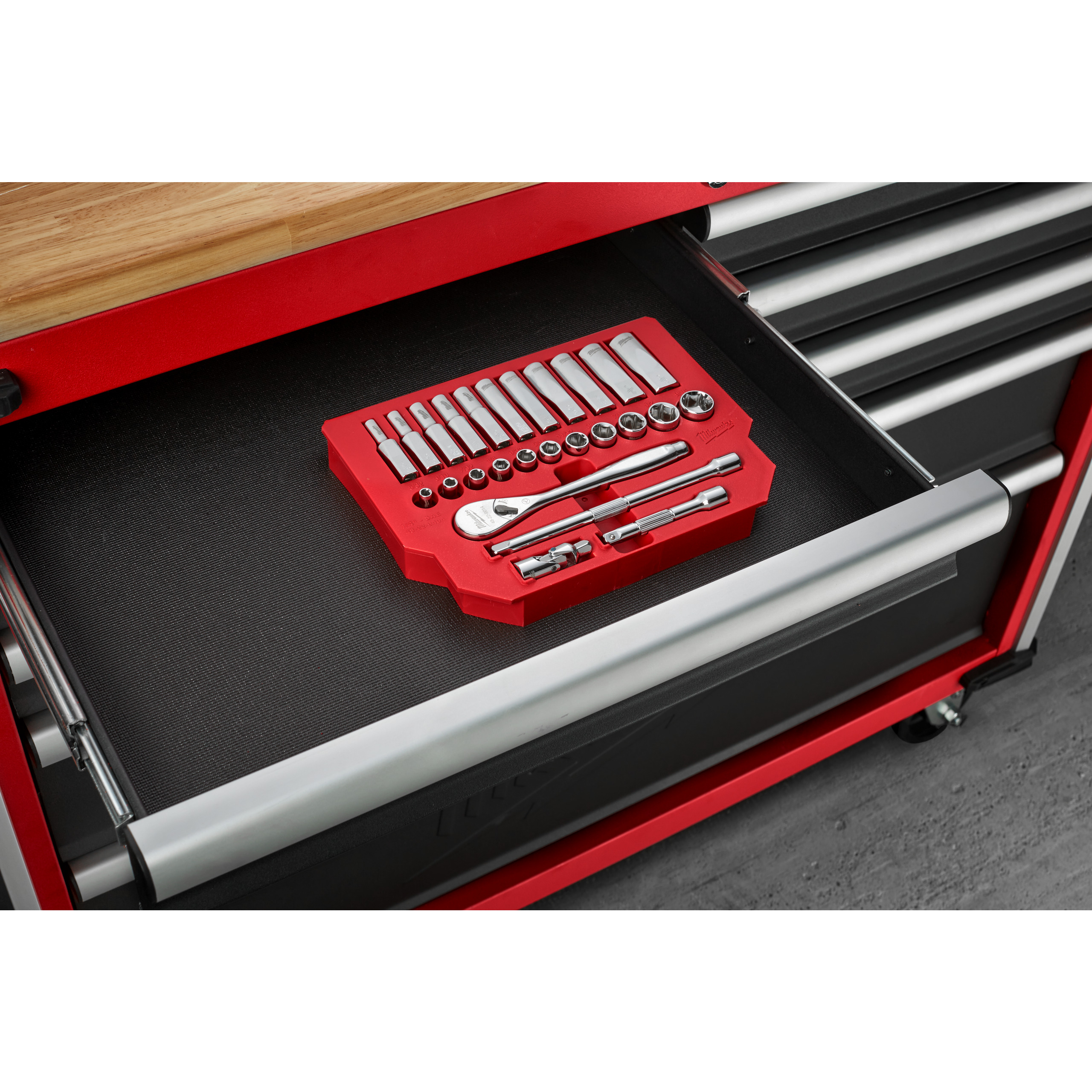 Juego de 32 piezas de vasos y carraca en métrica ⅜″ Ratchet + Socket Set Milwaukee - Imagen 5