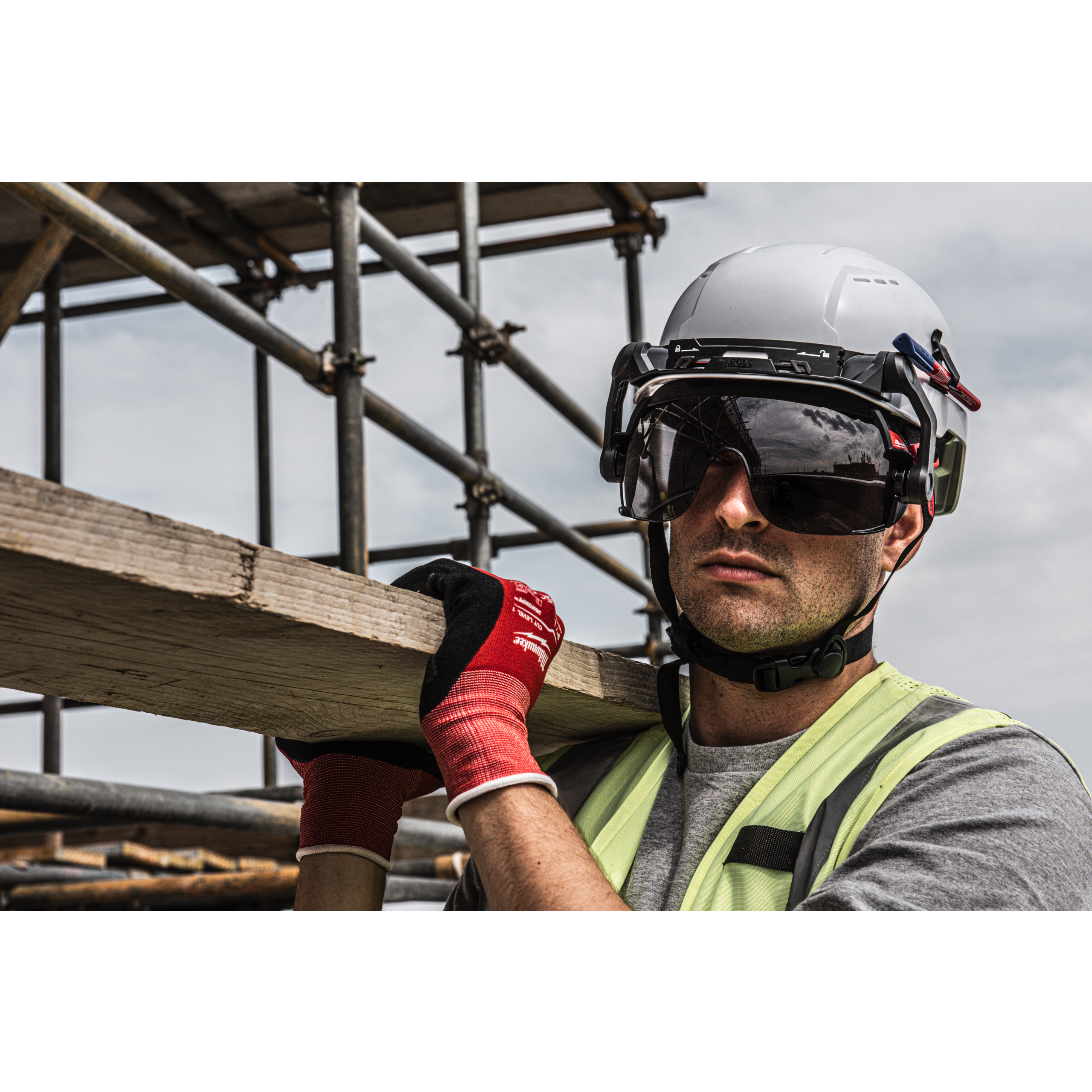 Casco BOLT™ 200 Blanco ventilado Milwaukee - Imagen 2