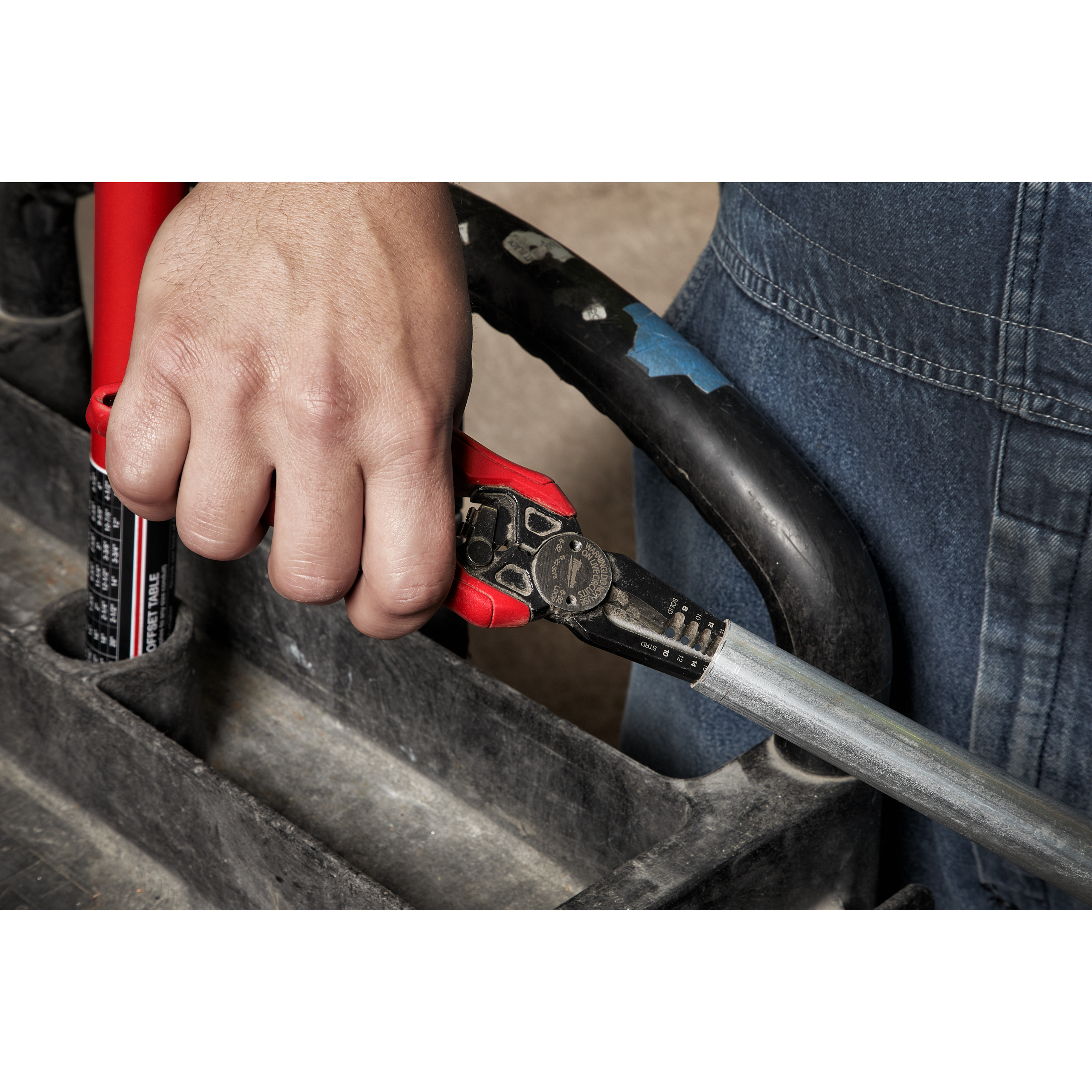 Alicate 7 en 1 pelacables 0,75 hasta 6mm 7 in 1 Combination Plier Milwaukee - Imagen 3