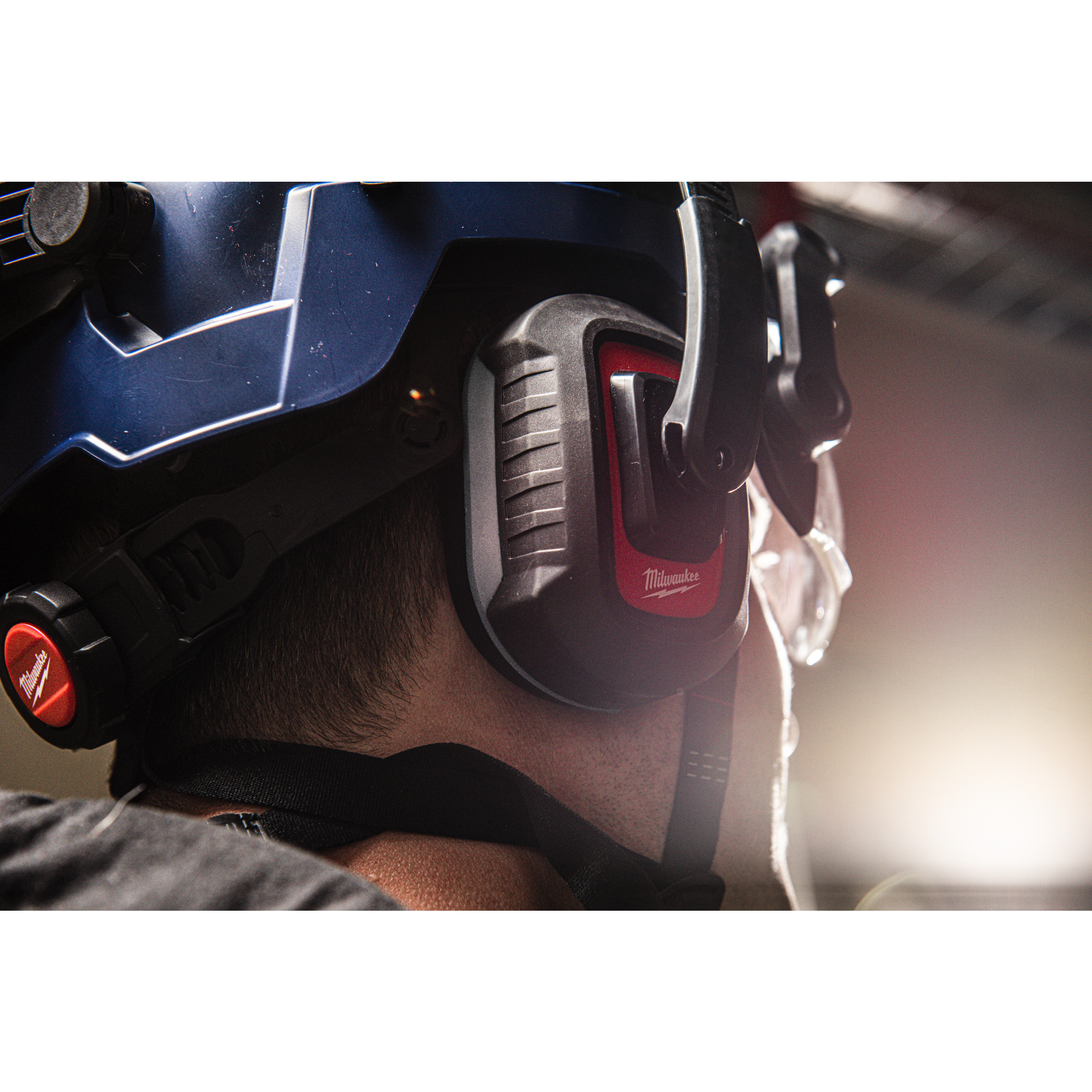 Protectores auditivos BOLT™ de alto rendimiento SNR 33dB BOLT™ Earmuff Milwaukee - Imagen 3