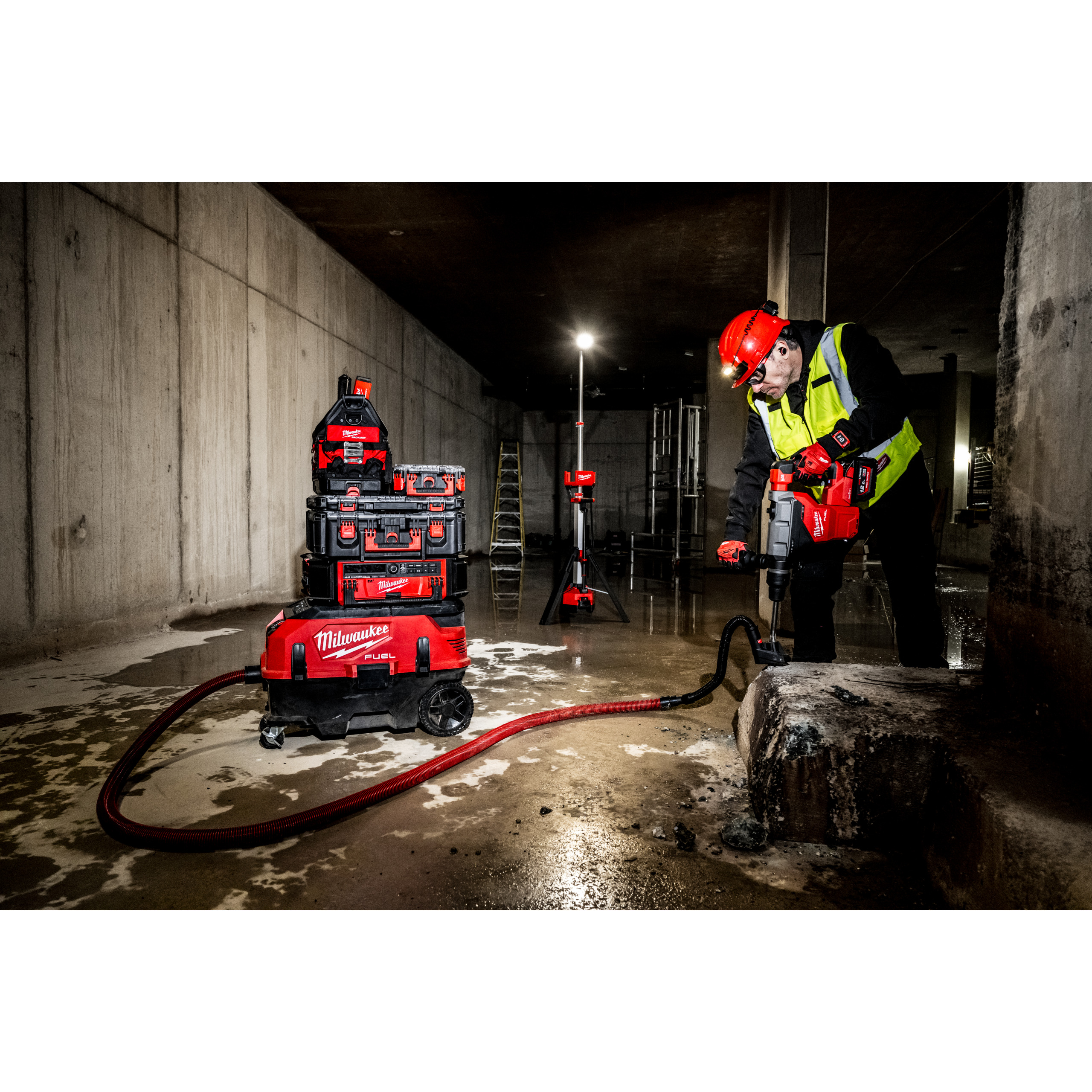 Casco BOLT™ 100 Rojo no ventilado Milwaukee - Imagen 3