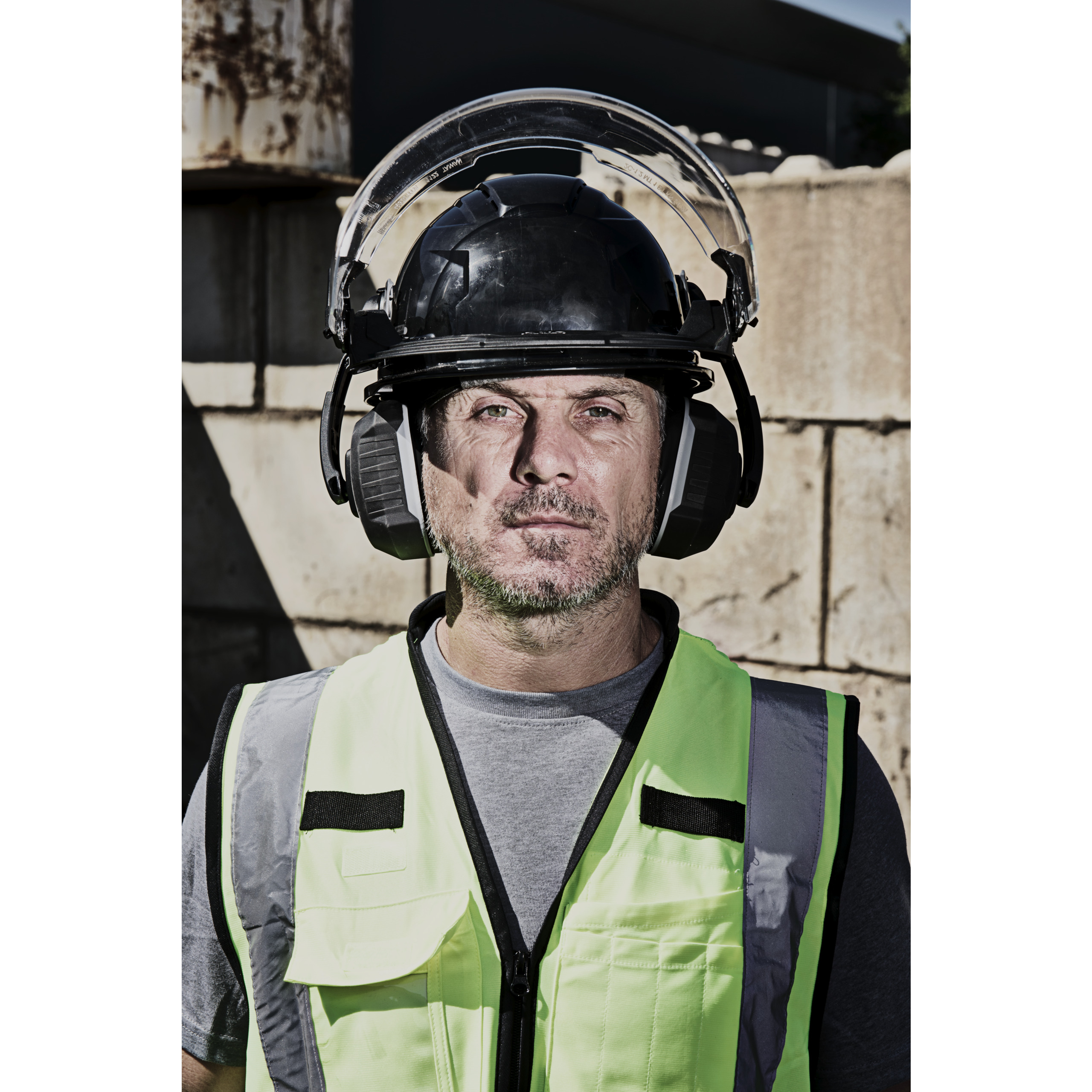 Casco BOLT™ 100 Negro no ventilado Milwaukee - Imagen 2