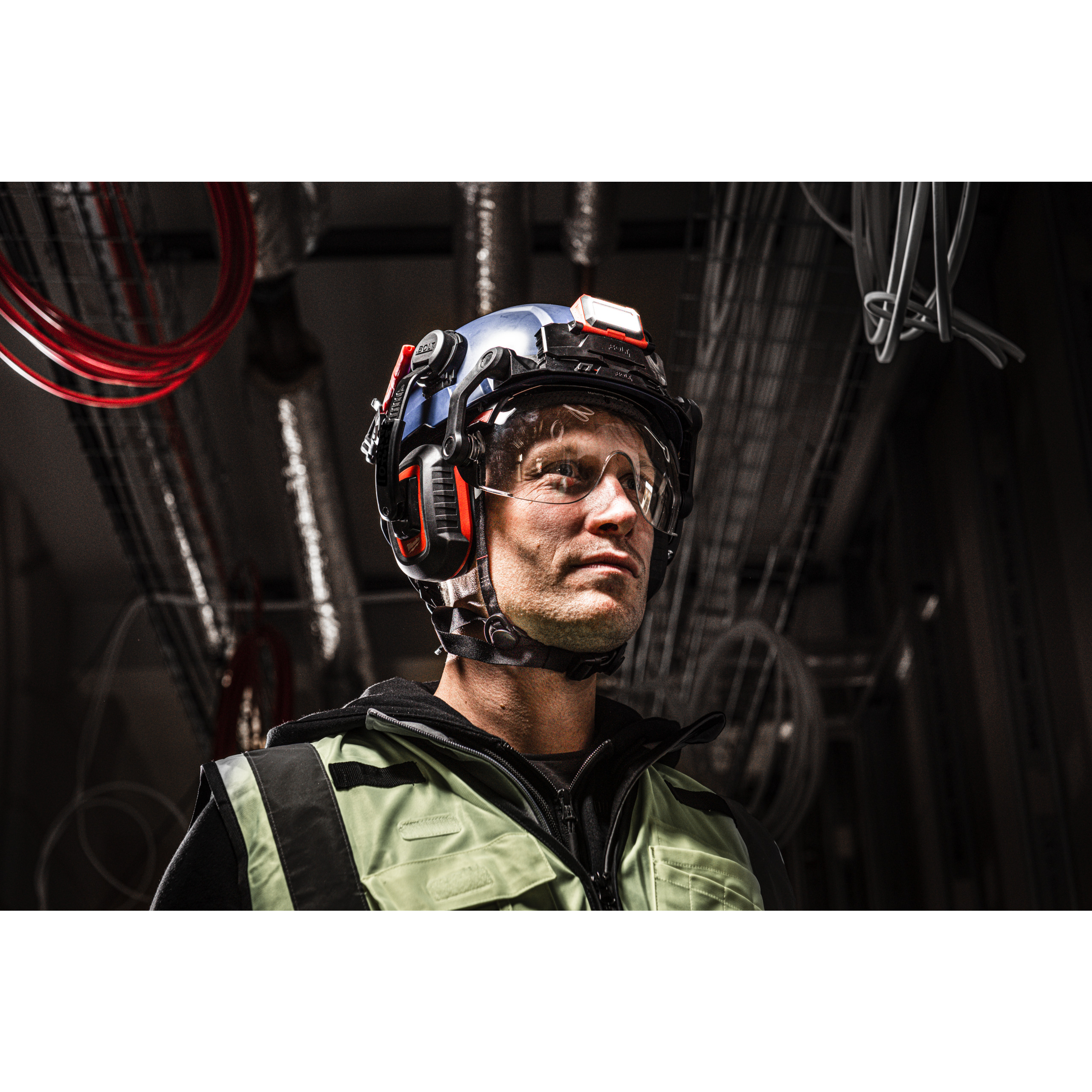 Casco BOLT™ 200 Negro no ventilado Milwaukee - Imagen 3