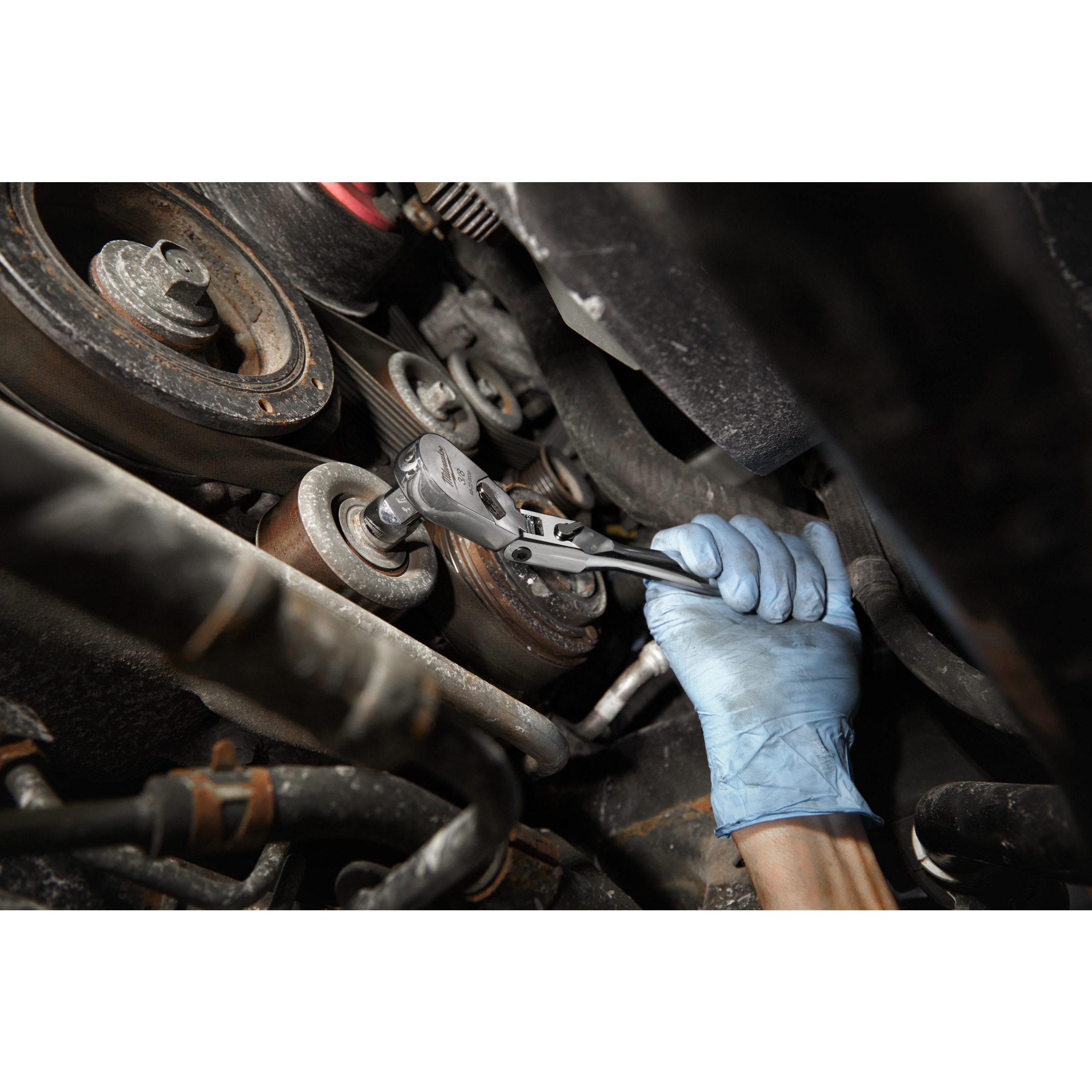 Carraca cabeza flexible de ⅜″ de 215mm 3/8 Drive Flex Head Ratchet Milwaukee - Imagen 4