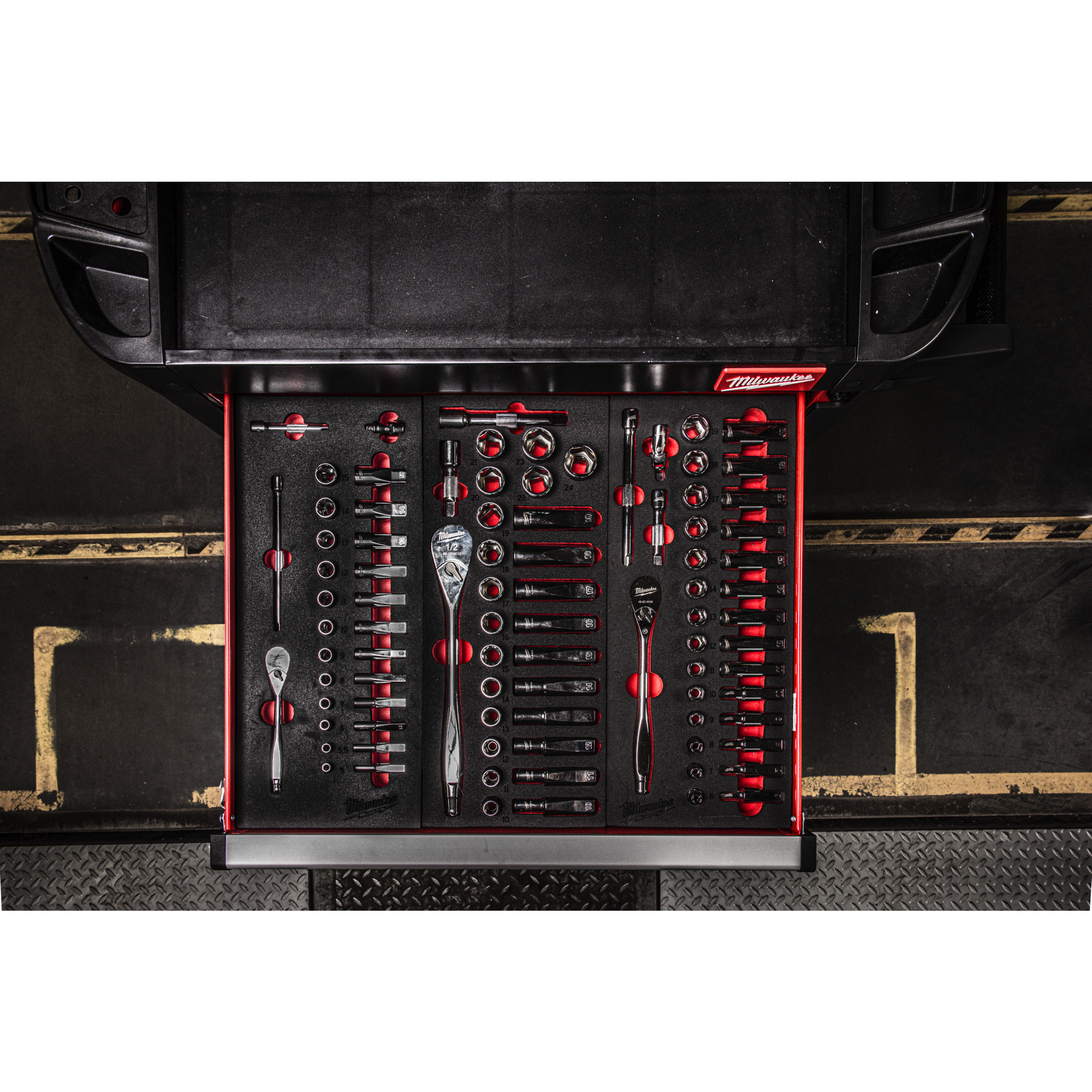 Espuma de carraca y vasos de ⅜″ 3/8" Ratchet and Socket Set Foam Insert Milwaukee - Imagen 3