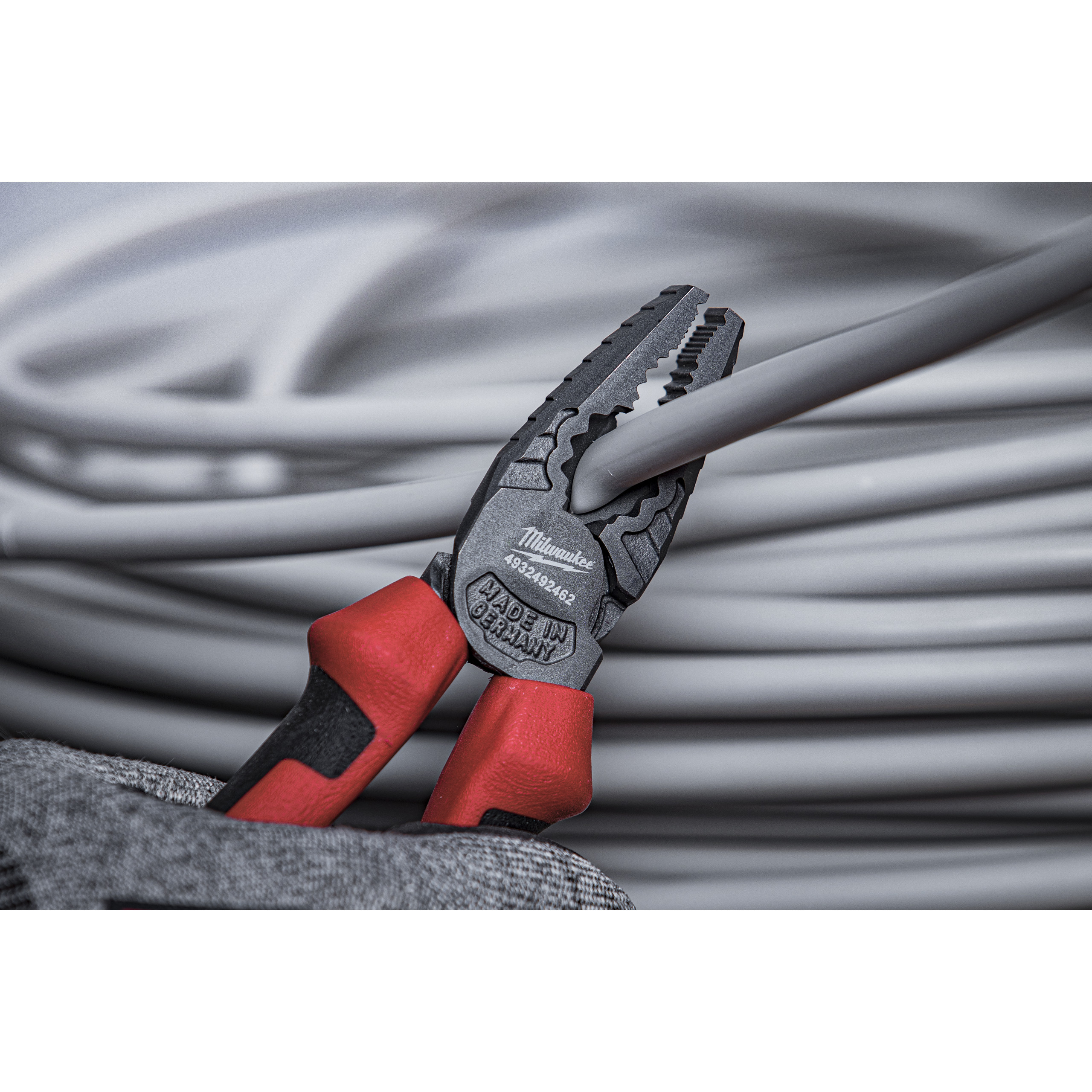 Alicate universal de 180mm Milwaukee - Imagen 3