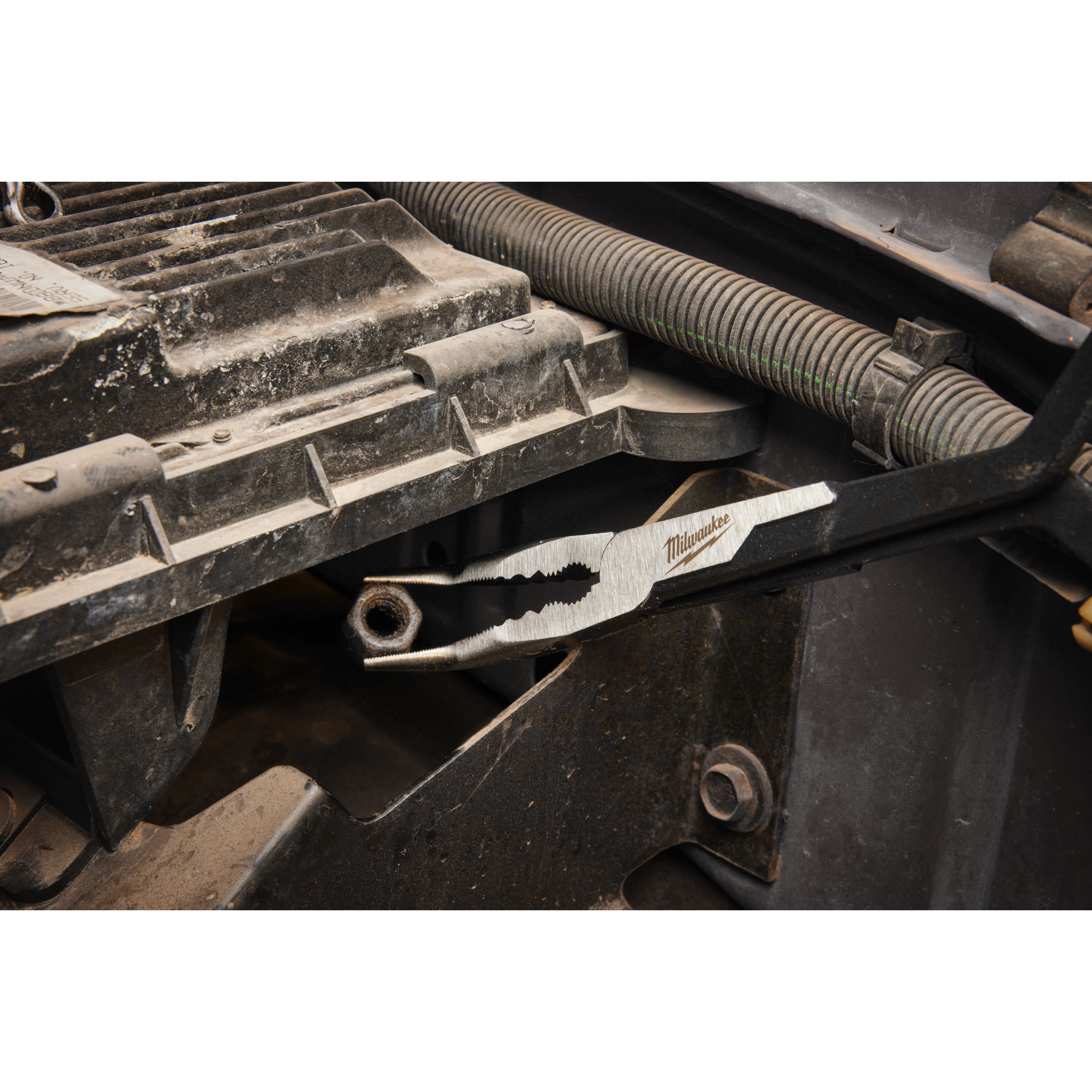 Alicate extralargo a 45° Long Reach Plier Milwaukee - Imagen 3