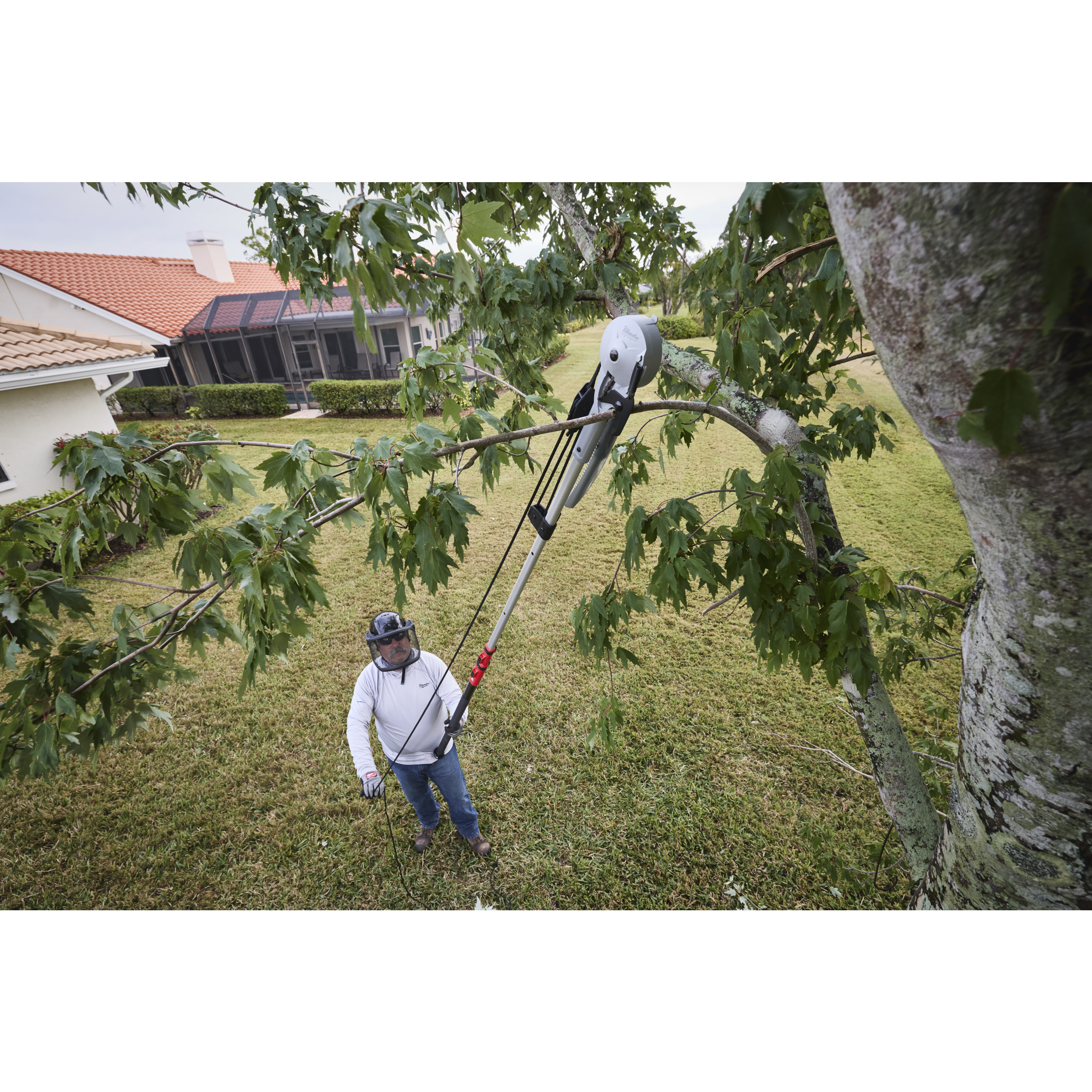 Tijera de pértiga con serrucho Pole Saw Milwaukee - Imagen 4