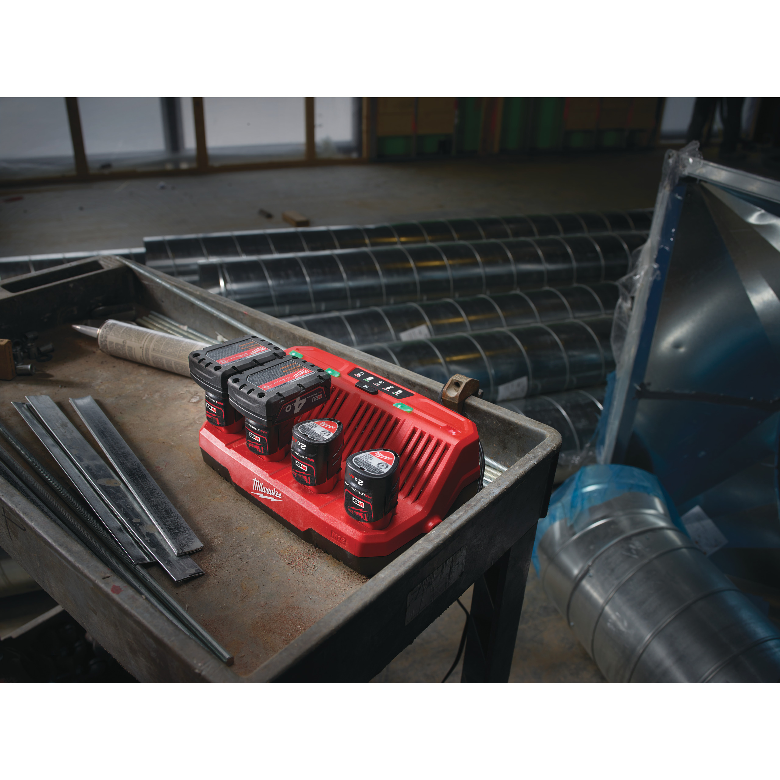 Cargador multipuerto M12™ M12 C4 Milwaukee - Imagen 5