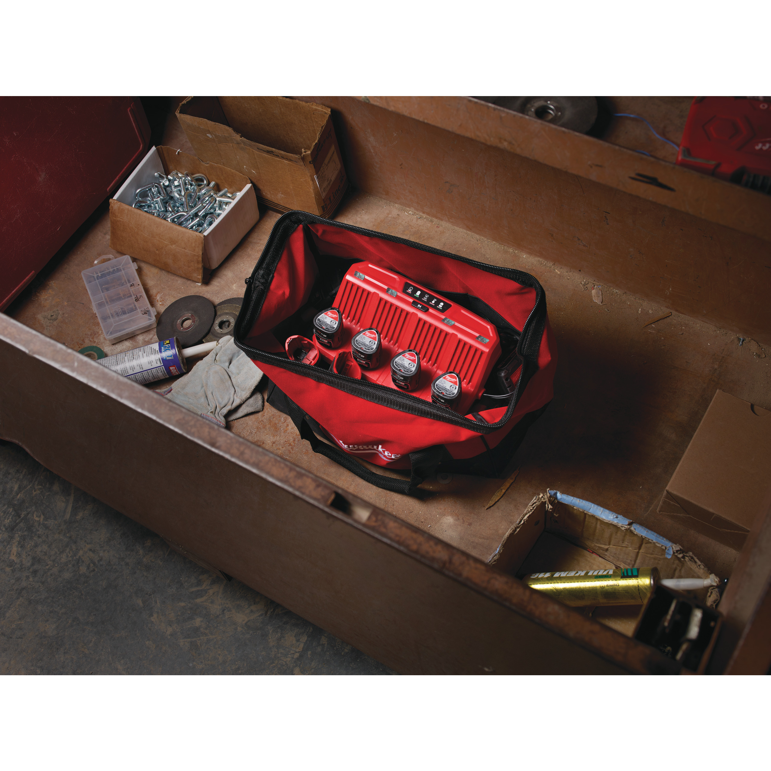 Cargador multipuerto M12™ M12 C4 Milwaukee - Imagen 6