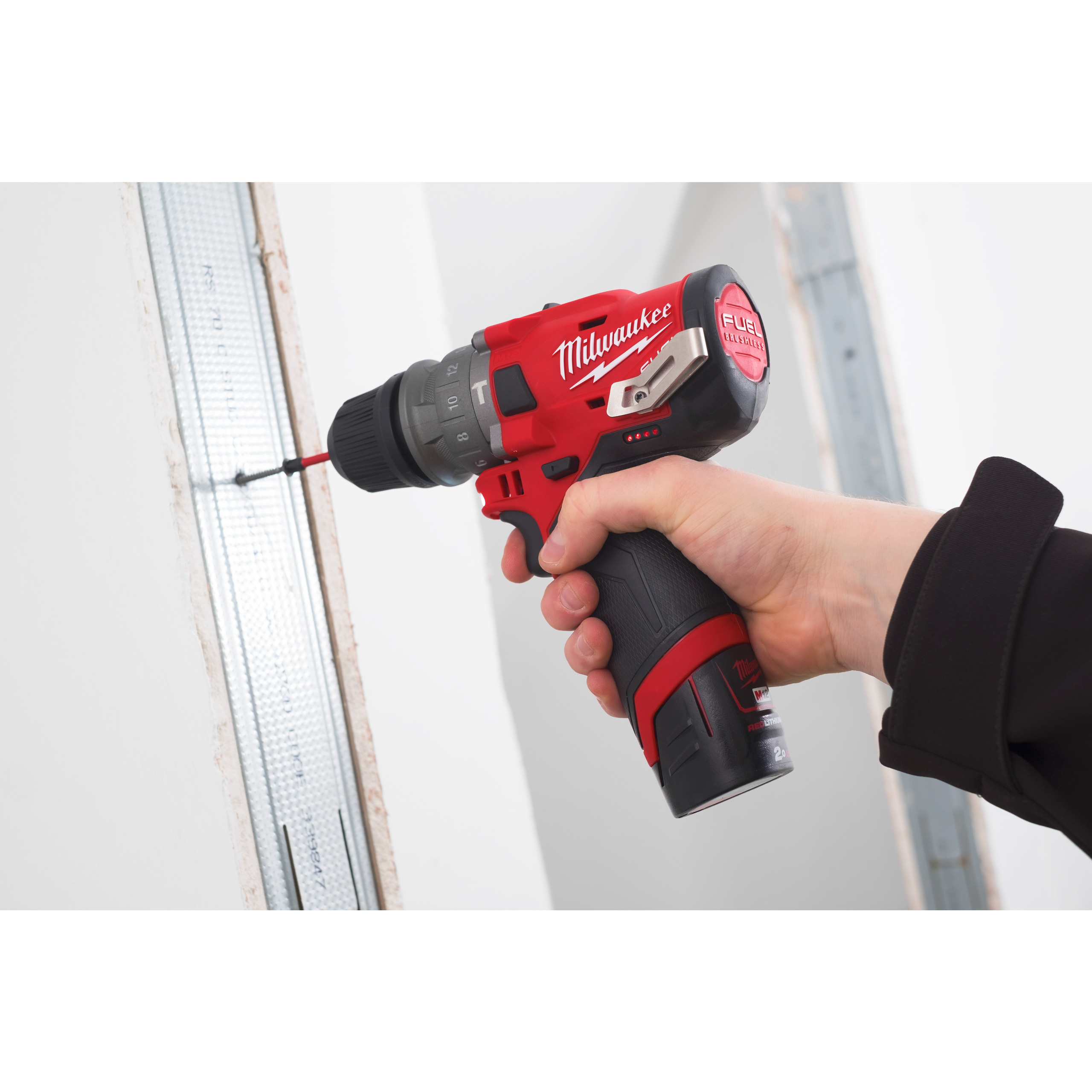 Taladro percutor sub compacto con portabrocas desmontable M12 FUEL™ M12 FPDX Milwaukee - Imagen 4