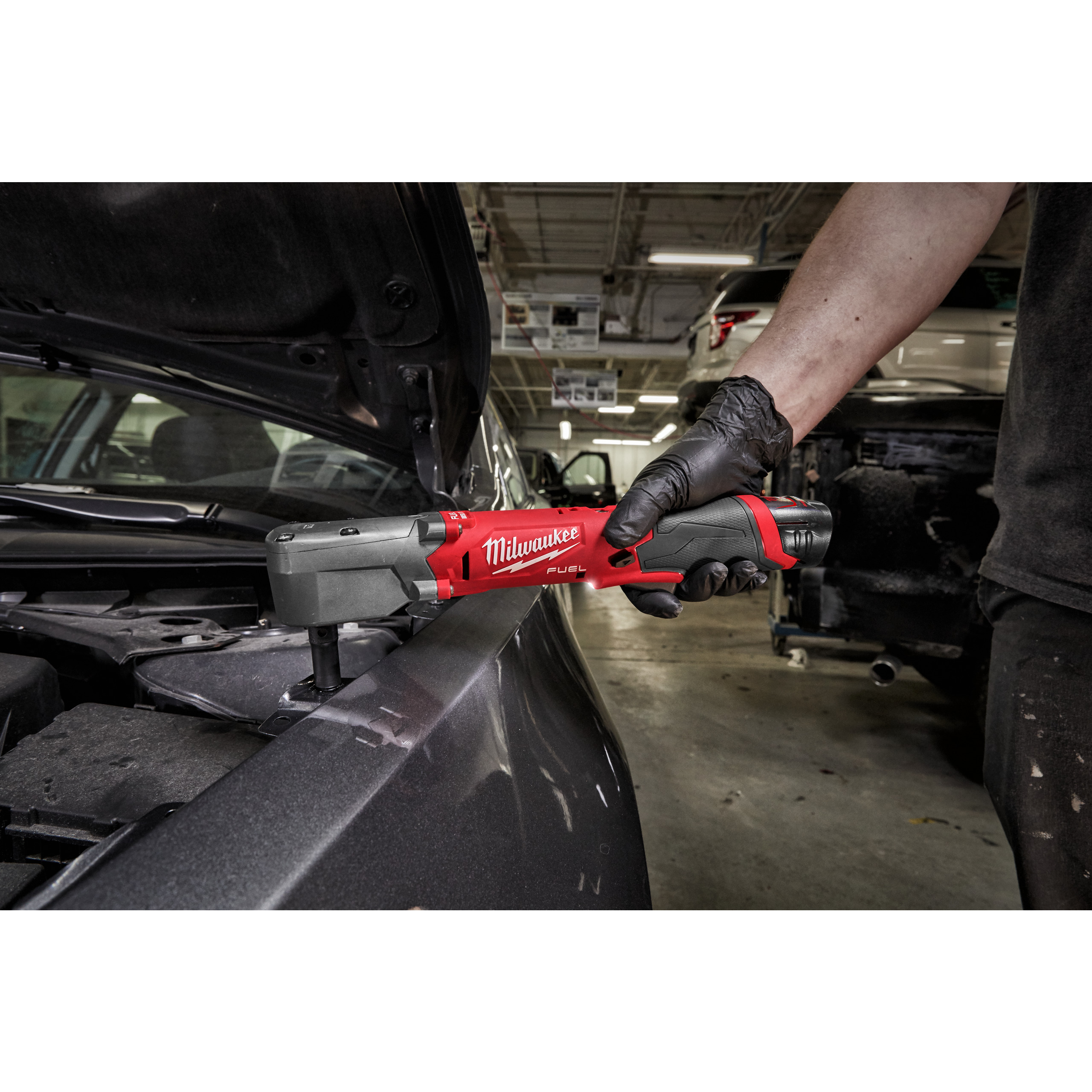 Llave de impacto angular subcompacta M12 FUEL™ ½″ con anillo M12 FRAIWF12 Milwaukee - Imagen 2