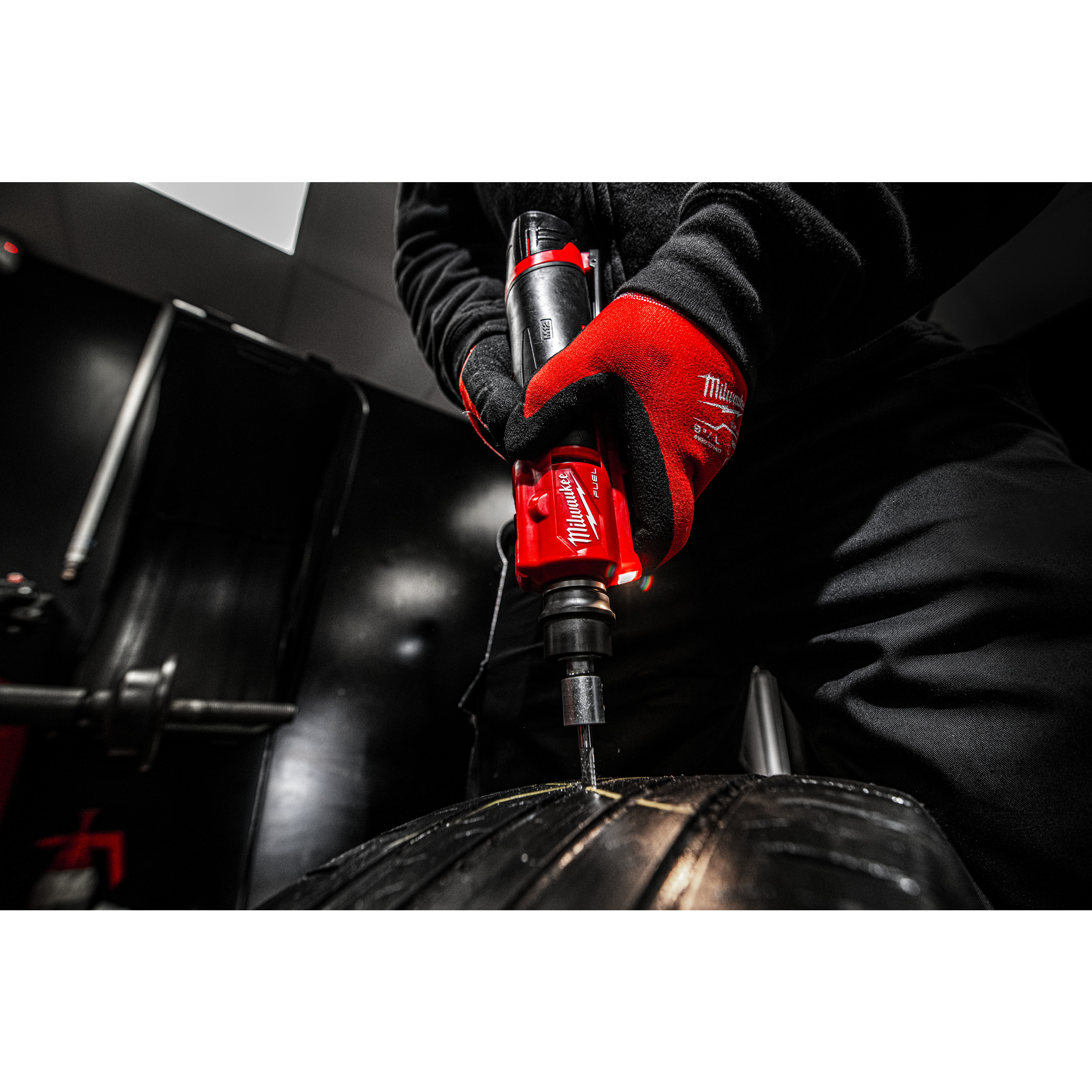 Rectificadora de baja velocidad para neumáticos M12 FUEL™ M12 FTB Milwaukee - Imagen 3