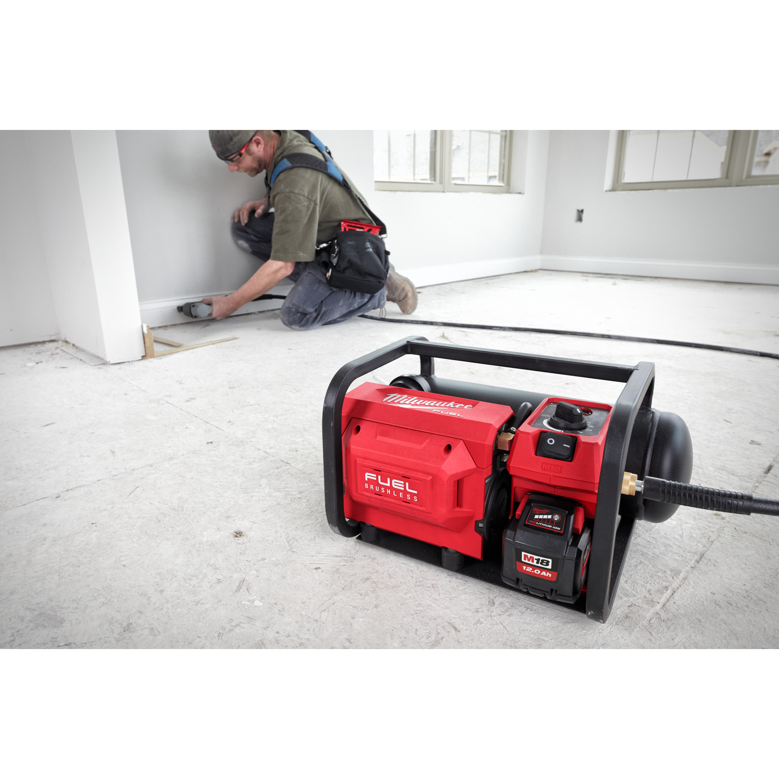 Compresor de aire M18 FUEL™ M18 FAC Milwaukee - Imagen 4
