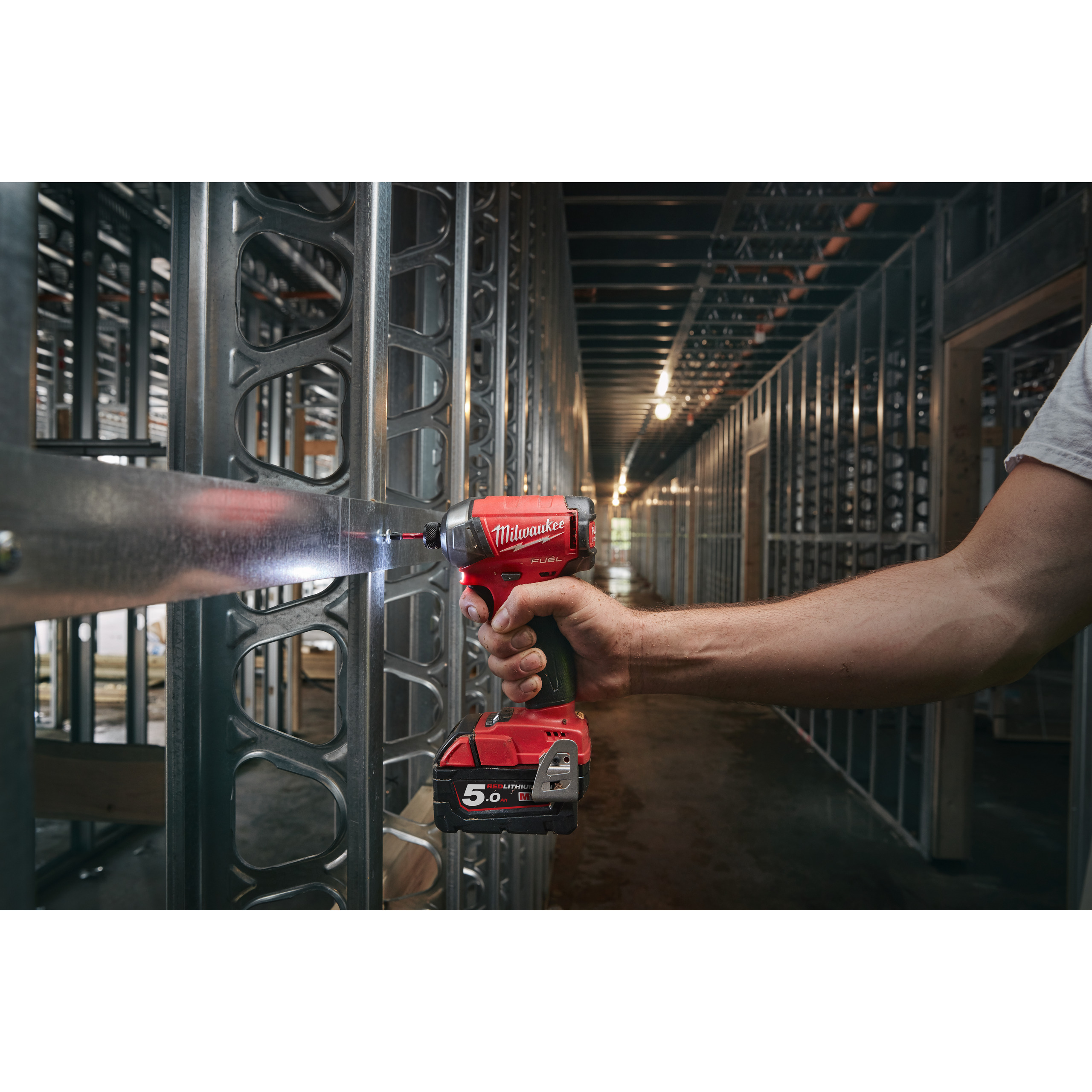 Atornillador de impacto hidráulica ¼″ M18 FUEL™ SURGE™ Milwaukee - Imagen 5