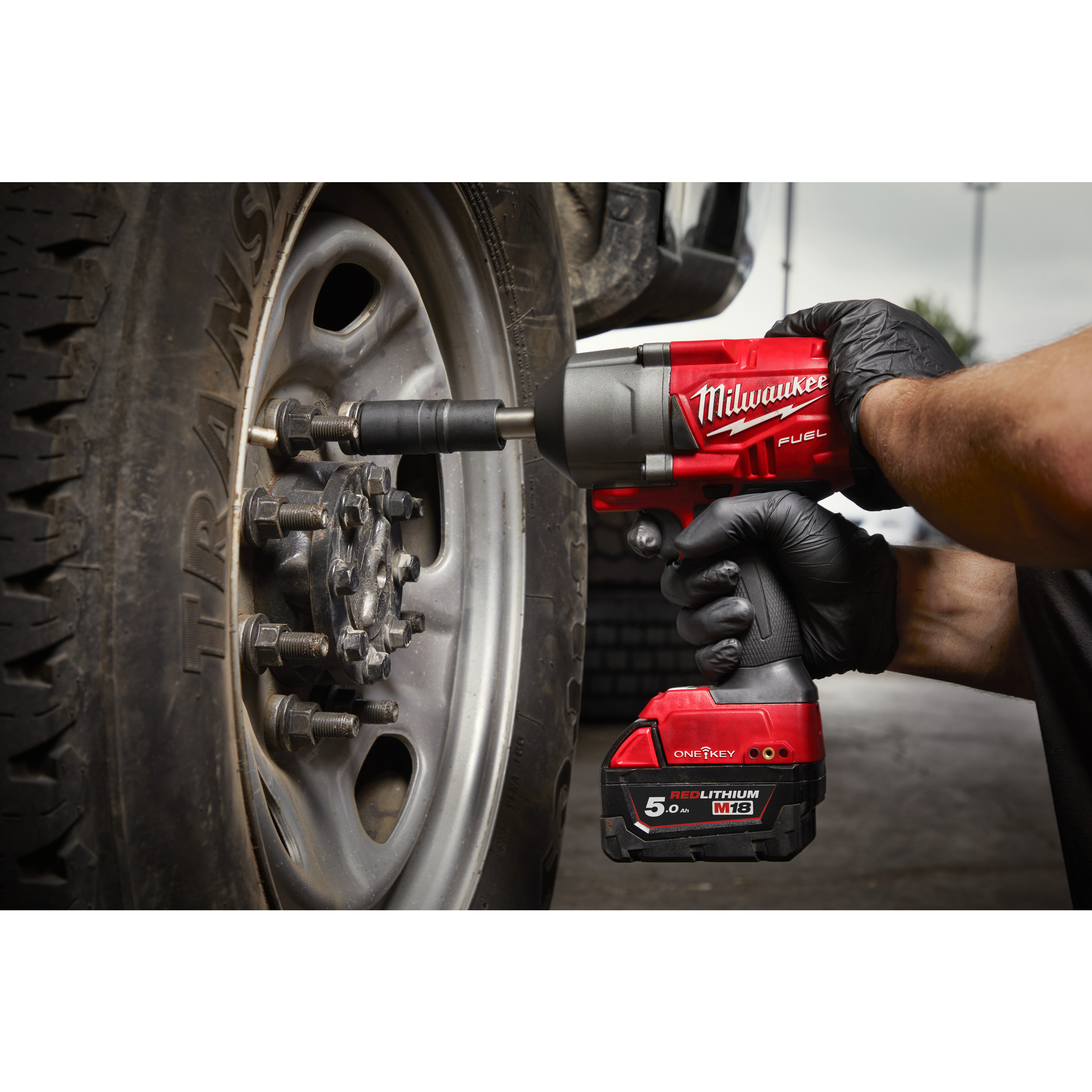 Llave de impacto de alto par M18 FUEL™ ONE-KEY™ de ½″ con anillo y eje extendido largo Milwa... - Imagen 6
