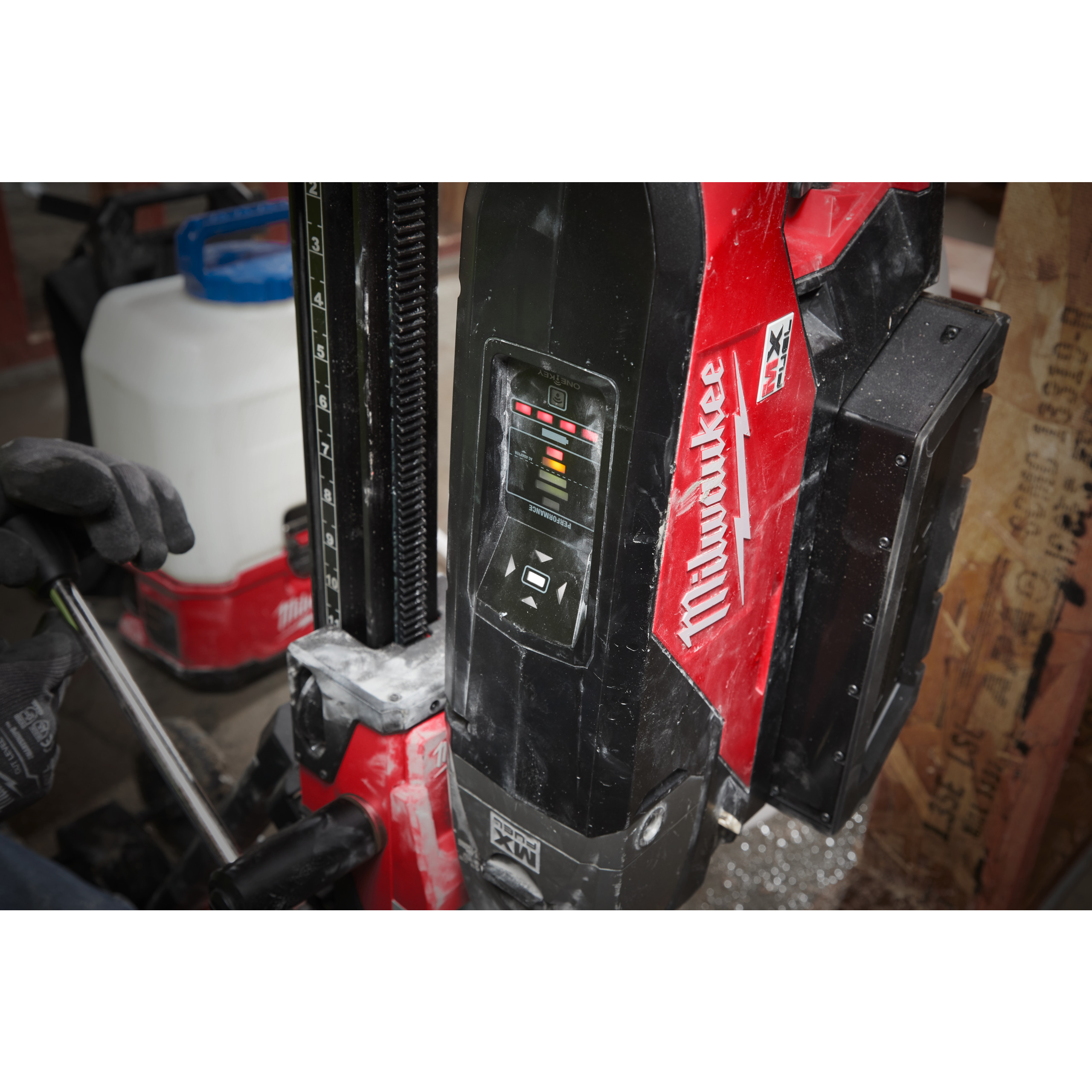 Perforadora de diamante de 150mm MX FUEL™ MXF DCD150 Milwaukee - Imagen 5