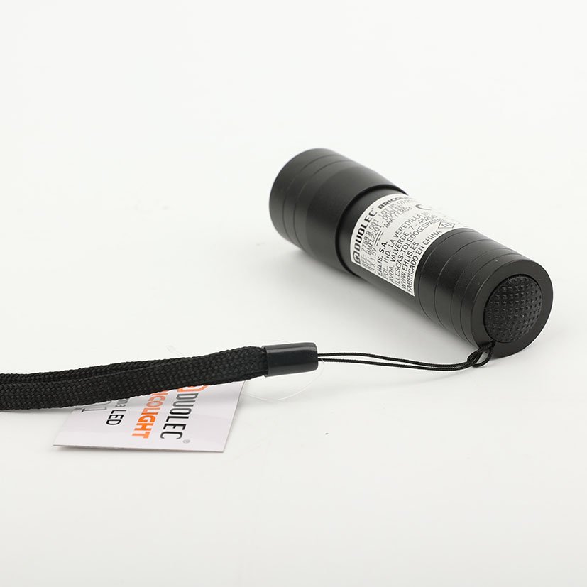 Linterna LED Duolec Bricolight R001 Potencia Máx 2 W 100 Lm. Alcance 20 M. Dimensiones 2,9 X 9.6 Cm. Expositor 12 U - Imagen 4